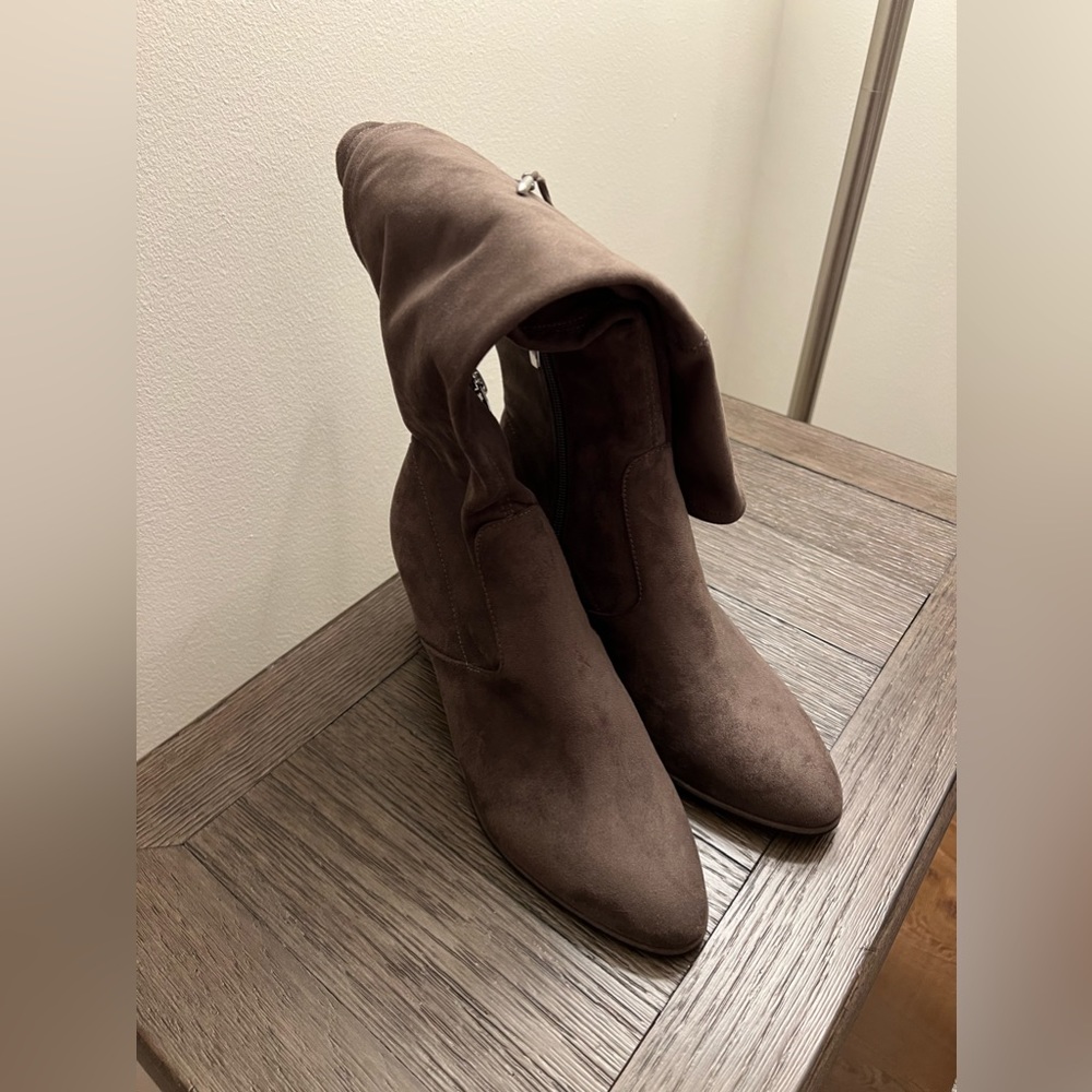 Marc Fisher Suede Boot New Without Tags Size 8.5 - image 3